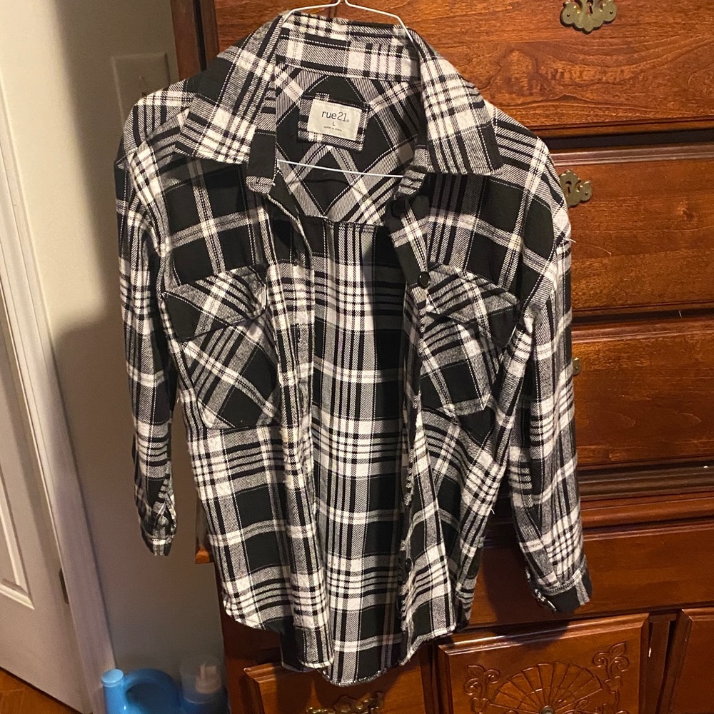Rue21 Flannel Plaid Button-Up Shirt